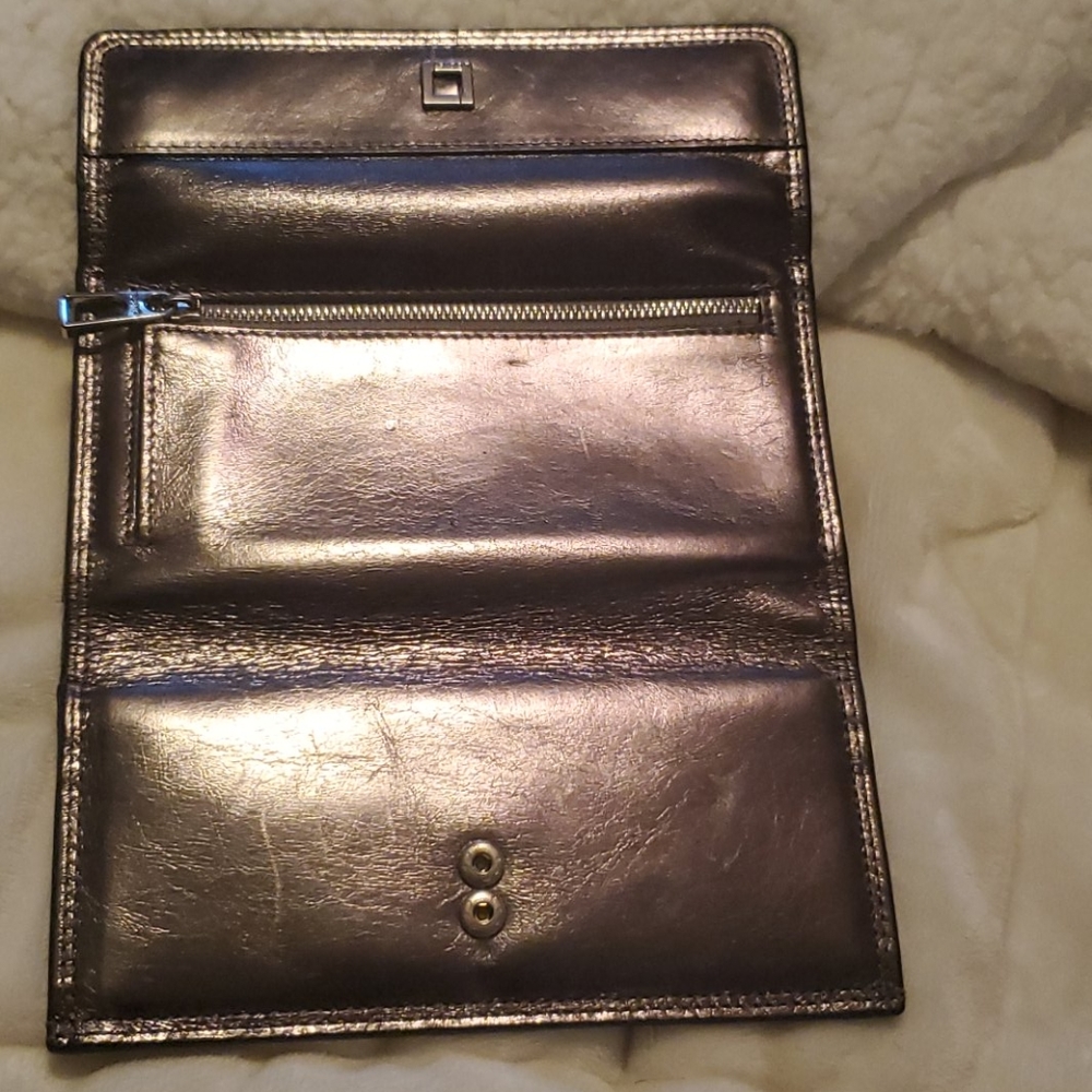 Gently used Metalic wallet - Picture 5 of 8